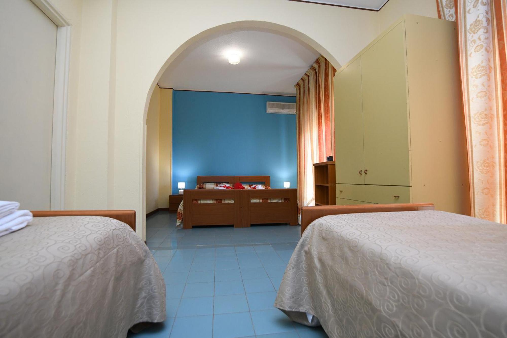 International Resort Mondragone Buitenkant foto